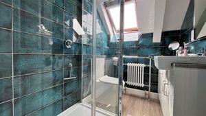 En-Suite to Bedroom 1- click for photo gallery